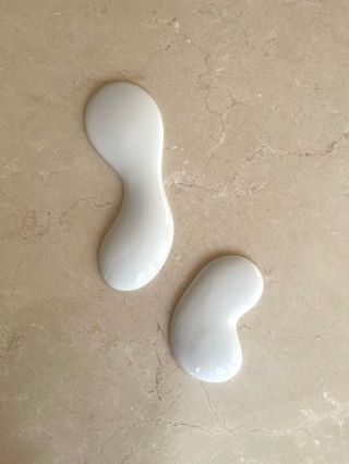 SLEVA vol.3 Daniel Piršč 3 D tapeta DROPS white. @jarrygstore Cena nyní 1200,- Kč #jarrygstore #pirscporcelain #porcelain...