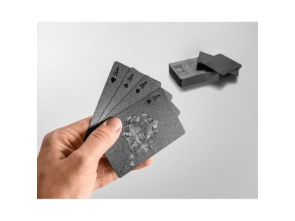 plastove cierne karty[1]