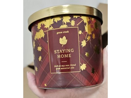 Goose Creek Candle svíčka Staying Home, 411 g