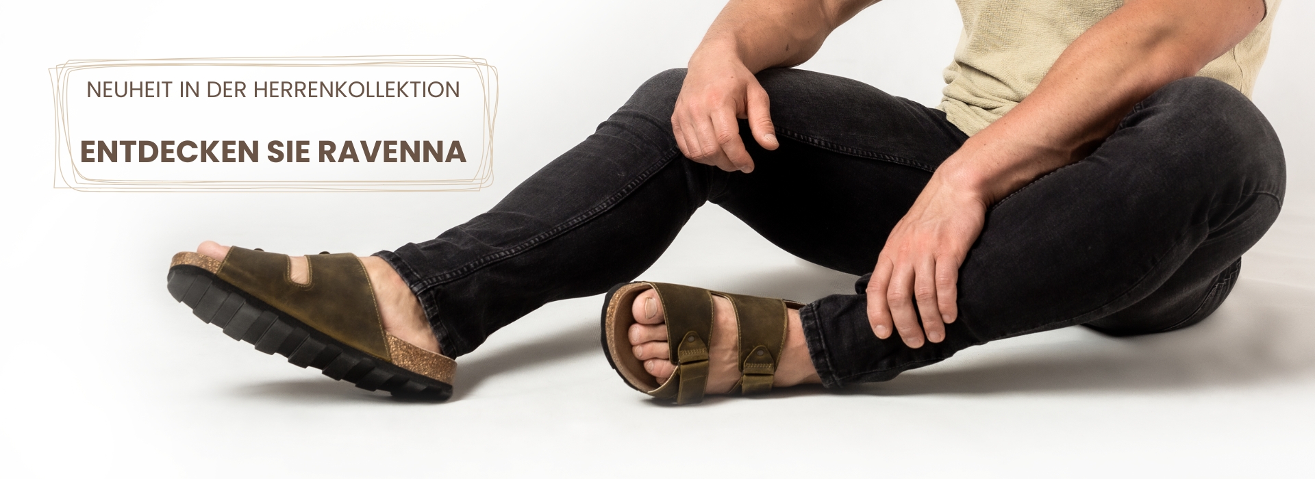 Entdecken Sie neue Farben in unserer Kollektion von Herrenhausschuhen.