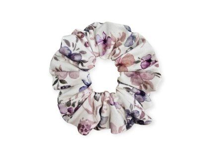 violet flowers cream