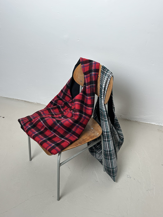 42B2DE81 1726 4848 B326 E4E63F89C994