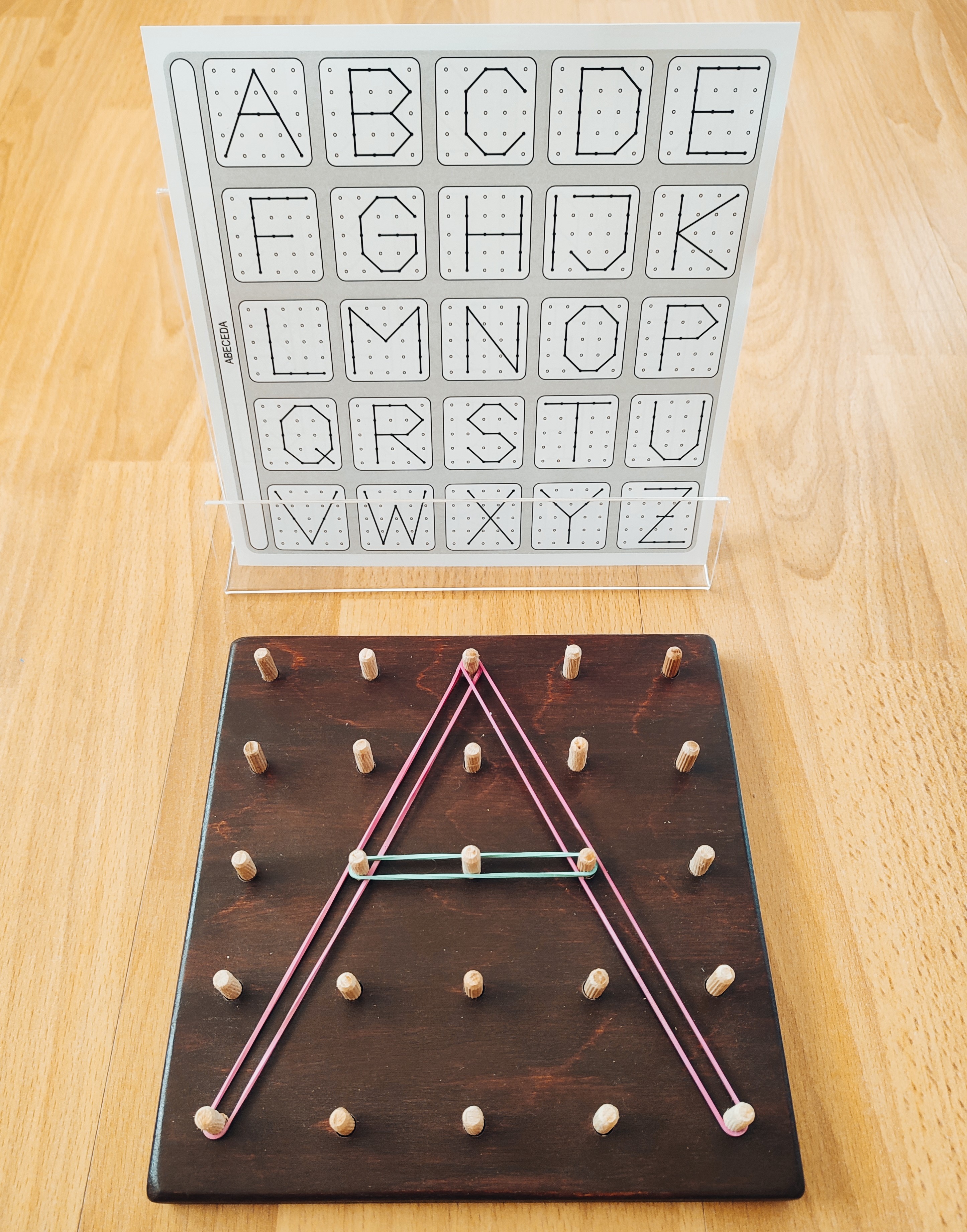 abeceda-geoboard