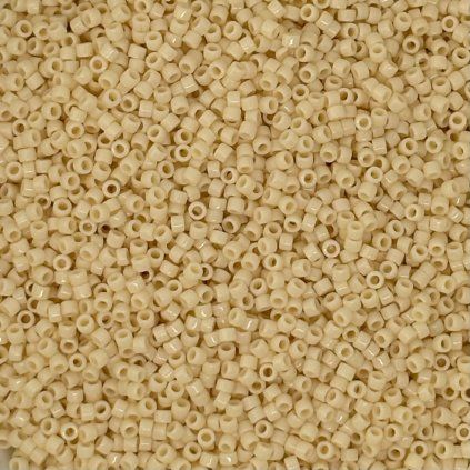 Miyuki Delica 11/0 Opaque Cream DB0732