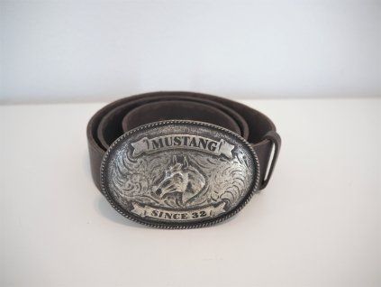 Mustang pásek