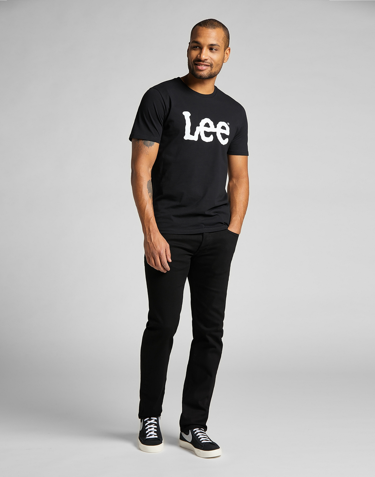 Pánské triko LEE L65QAI01 WOBBLY LOGO TEE BLACK Velikost: M