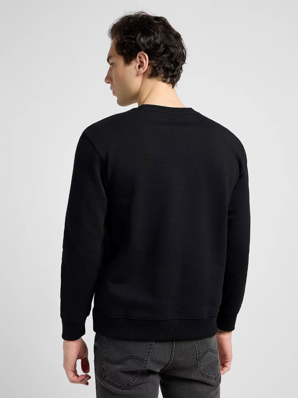 LEE Pánska mikina  PATCH CREW SWS BLACK 112121791 Veľkosť: 5XL