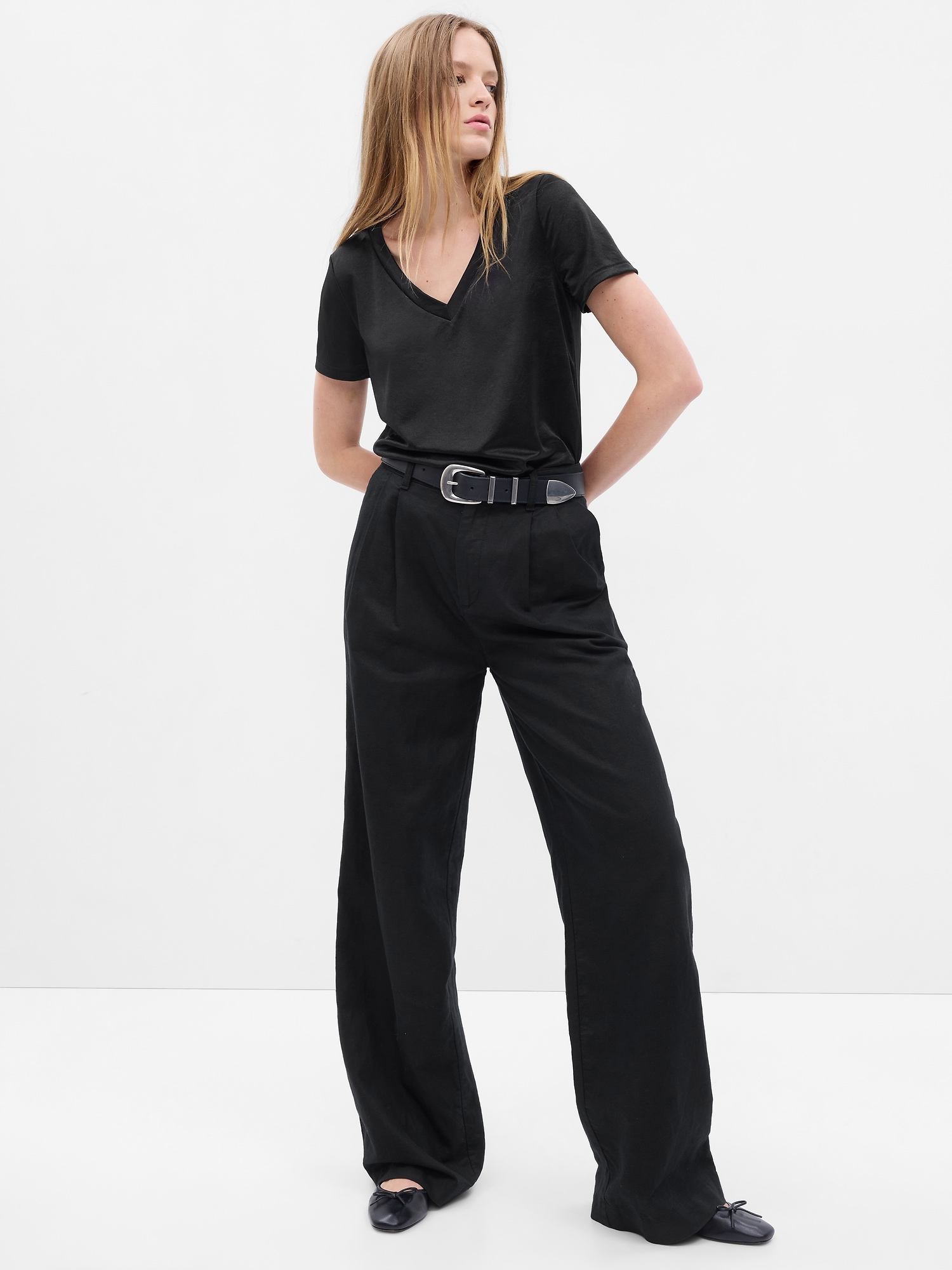 GAP Dámske Tričko s výstrihom do V 757756-01  Tričko zadarmo při nákupe vyše 120 Euro Veľkosť: XS