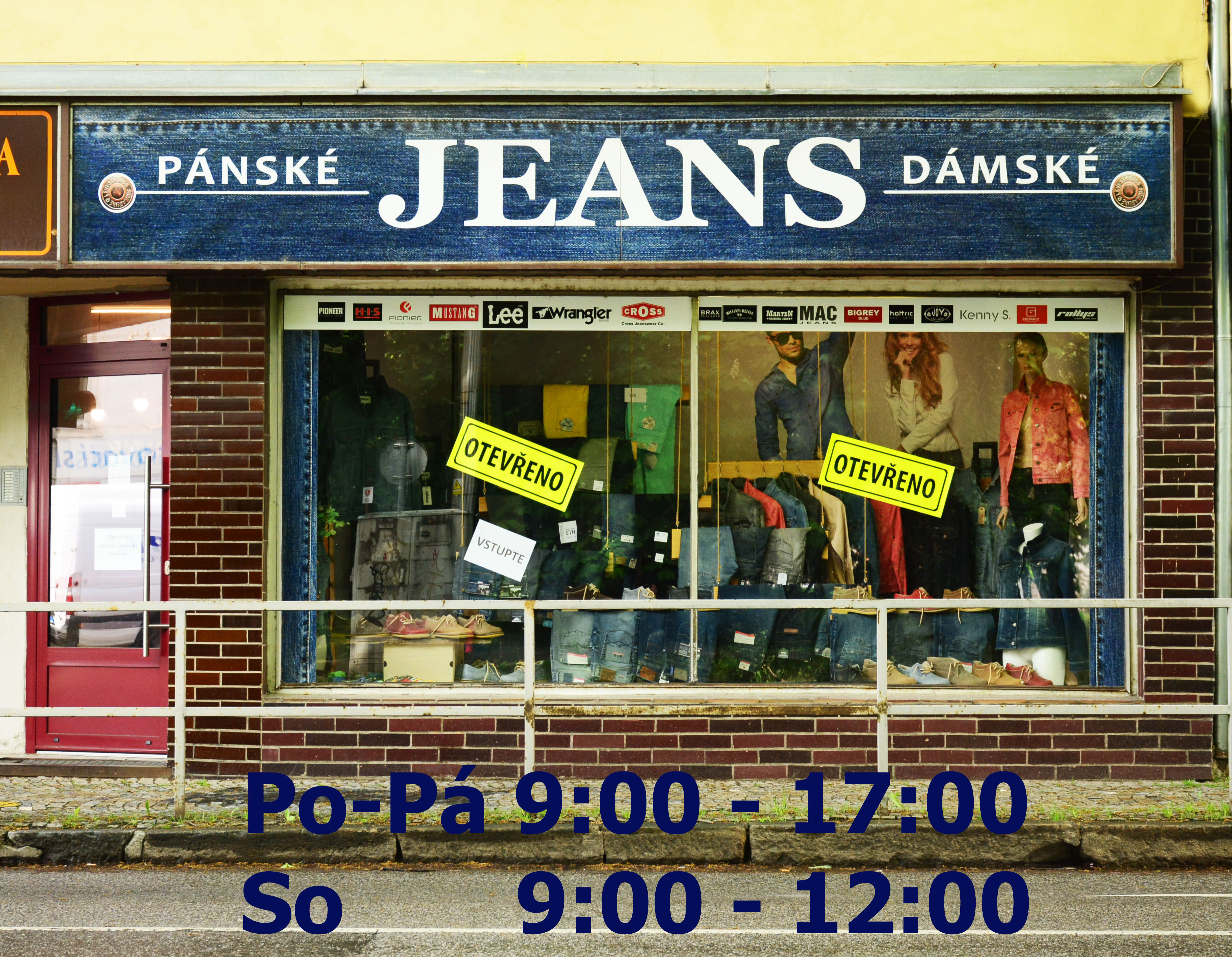 obchod zvenku