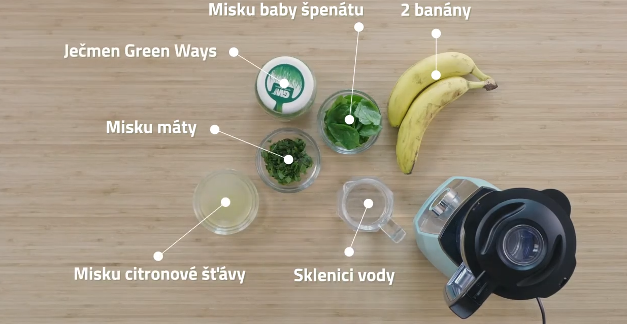 Smoothie se špenátem a zeleným ječmenem