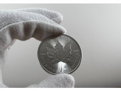 Stříbrná investiční mince 1 Oz - Maple Leaf 2021