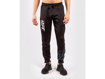 Pánské tepláky UFC Venum Authentic Fight Week černá