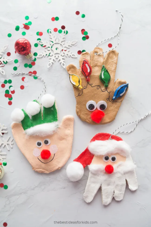 Vánoční tvoření - ozdoby z otisků ruky