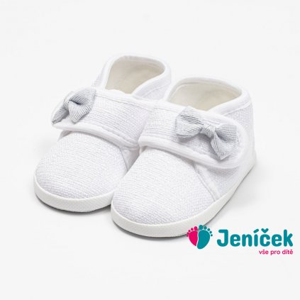 Kojenecké capáčky s mašličkou New Baby bílá 12-18 m
