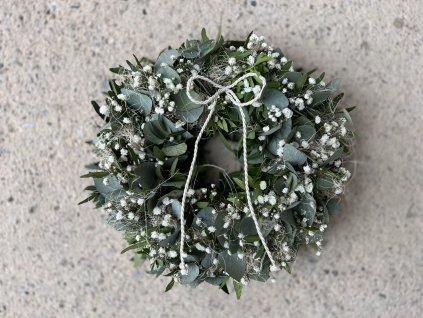 Věnec z eukalyptu a nevěstina závoje