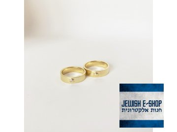 Sárga arany és cirkon - női gyűrű a Dávid-csillaggal és kő