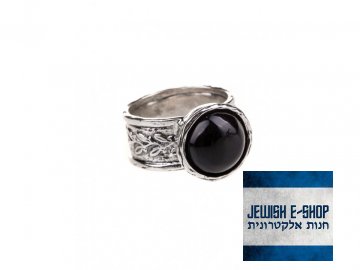 Stříbrný prsten s onyxem - Velikost 8