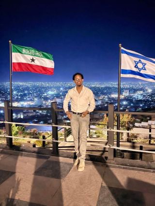 🌍✨ Tisíce muslimů v Somalilandu vyjadřují podporu Izraeli 🇮🇱🤝 Pozoruhodný moment mezinárodní solidarity! V Somalilandu se...