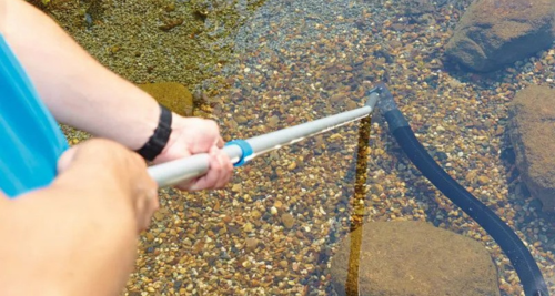 Podzimní údržba jezírka – co udělat před zimou krok za krokem