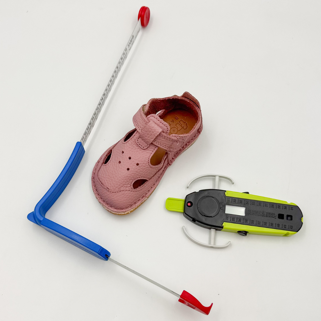 Prečo v Ježkovi Bežkovi ručne premeriavame všetky topánky?