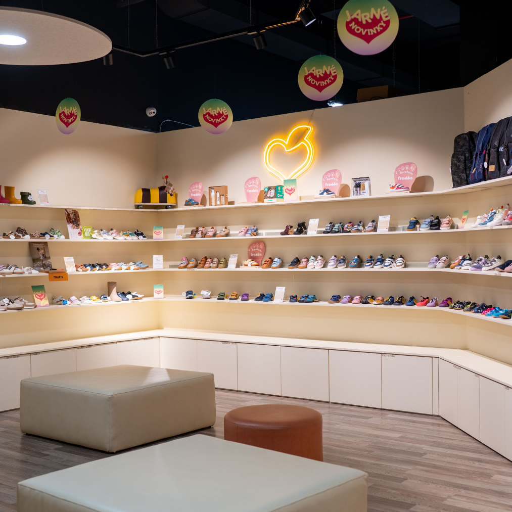 Čo musia spĺňať detské topánky v Európe?