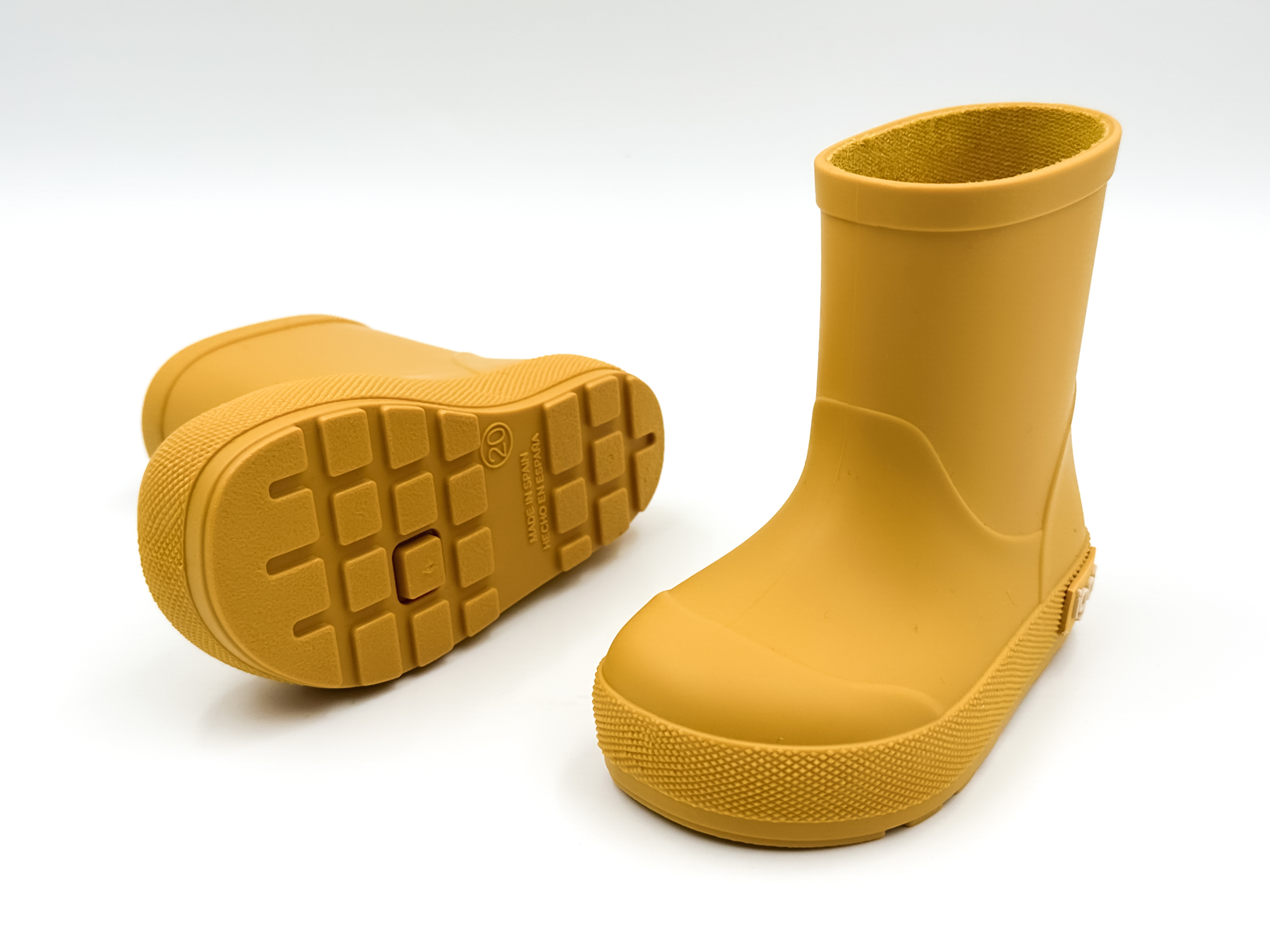 DETSKÉ BAREFOOT GUMÁKY IGOR SHOES YOGI - YELLOW Veľkosť: 30, Vnútorná dĺžka  topánky v cm: 20, Vnútorná šírka topánky v cm: 7.6