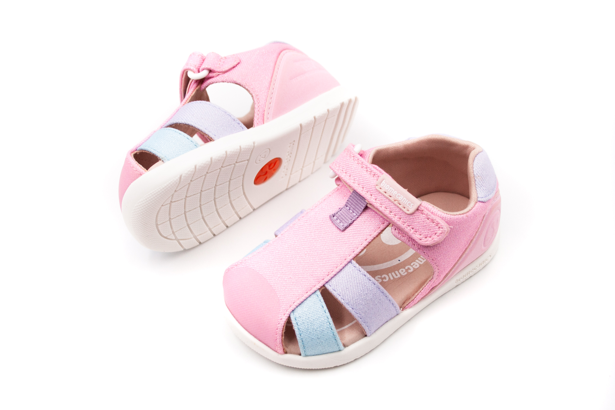 Biomecanics  DETSKÉ BAREFOOT SANDÁLKY BIOMECANICS RESPECTFUL LUREX - LILA Veľkosť: 20, Vnútorná dĺžka  topánky v cm: 12.4, Vnútorná šírka topánky v…