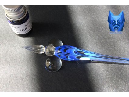 SKLENENE PERO MODRE 600x900 006 ret copyright