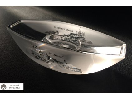 SUVENÝR - SKLENĚNÝ SVÍCEN NA ČAJOVOU SVÍČKU Z OLOVNATÉHO KŘIŠŤÁLU LODIČKA - PRAGUE CZECH REPUBLIC