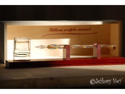 SKLENENE PERO FINAL 600x896 copy