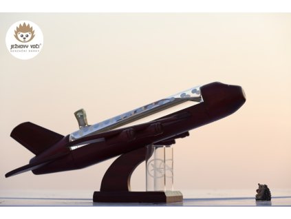 DOPRAVNI LETADLO PLNE 600x900 c