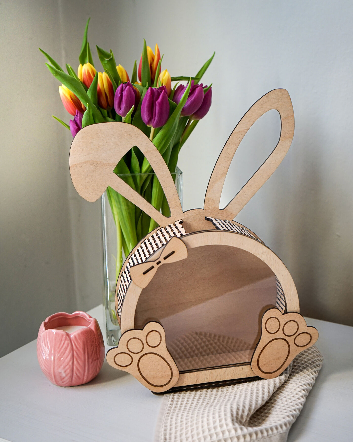 Dřevěný velikonoční zajíček s mašlí Jhwoodart
