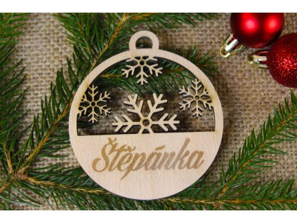 Vánoční ozdoba se jménem – gravírovaná dekorace ze dřeva na míru