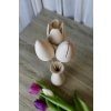 Dřevěné tulipány ve váze – nadčasová ručně vyrobená dekorace do interiéru