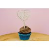 Zápichy na cupcakes – dřevěná srdíčka