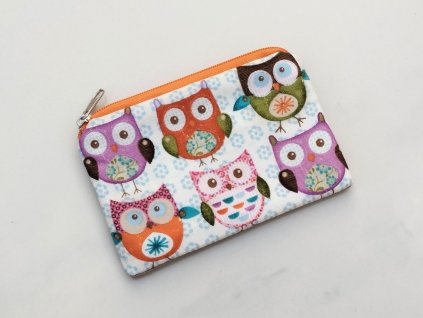 kapička, klíčenk,a peněženka, sovičk\