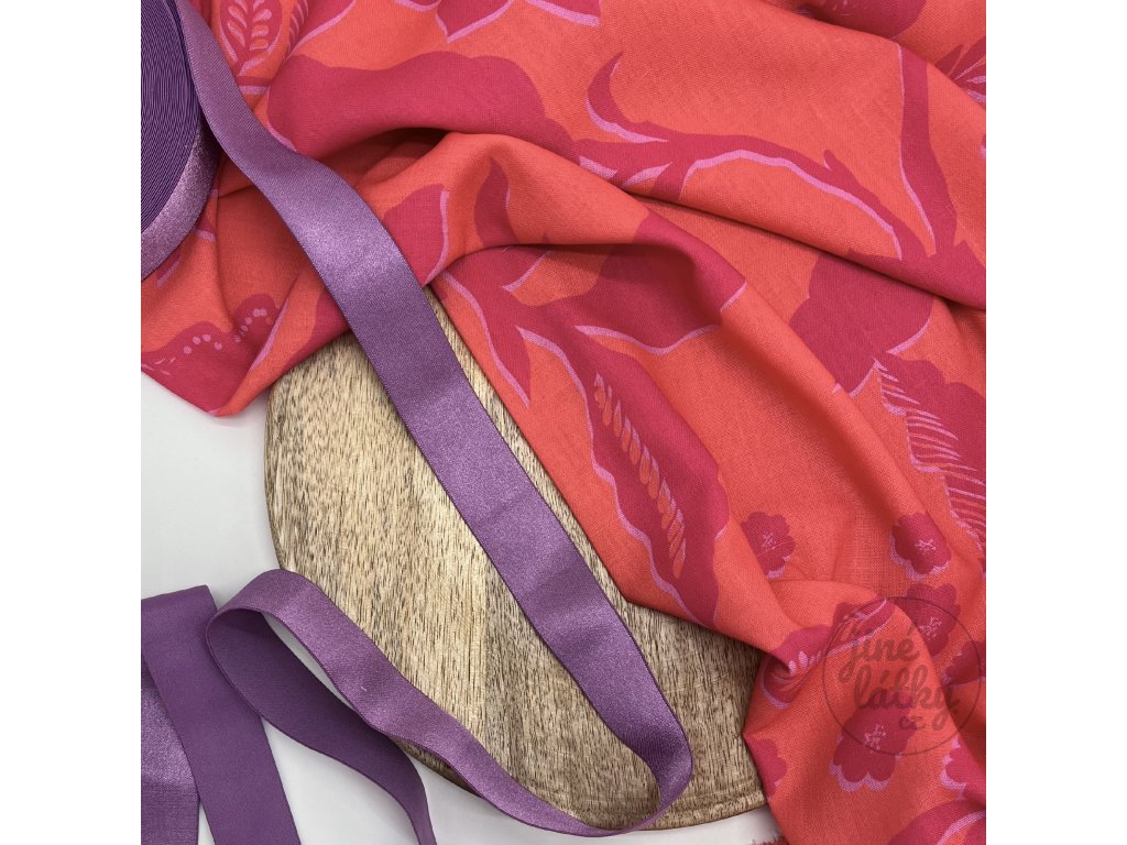 Šatovka z umělého vlákna Floral oranžová magenta