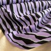 Bavlněný voál šatovka látka Chaotic Stripes Fialová - Černá - design Nerida Hansen