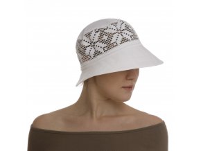 Bílý dámský klobouk s krajkou