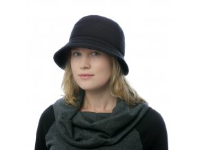 Černý dámský klobouk pro zimní počasí s kulatým dýnkem
