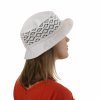 Stylový dámský klobouk z bílé bavlny