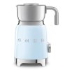 Smeg MFF11PBEU napěňovač mléka, 500 W, 600 ml / 2,5 šálku, horká čokoláda / mléko, lehká pěna, pastelově modrý