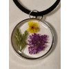 Květinový přívesek na krk Fialová