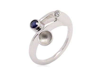 Zlatý prsten s přírodním modrým safírem a diamantem