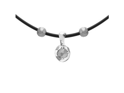 Zlatý náhrdelník s kaučukem