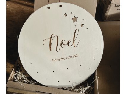 Drevený adventný kalendár
