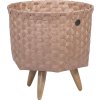 Handed By koš DIMENSIONAL S s dřevěnými nožkami, copper blush