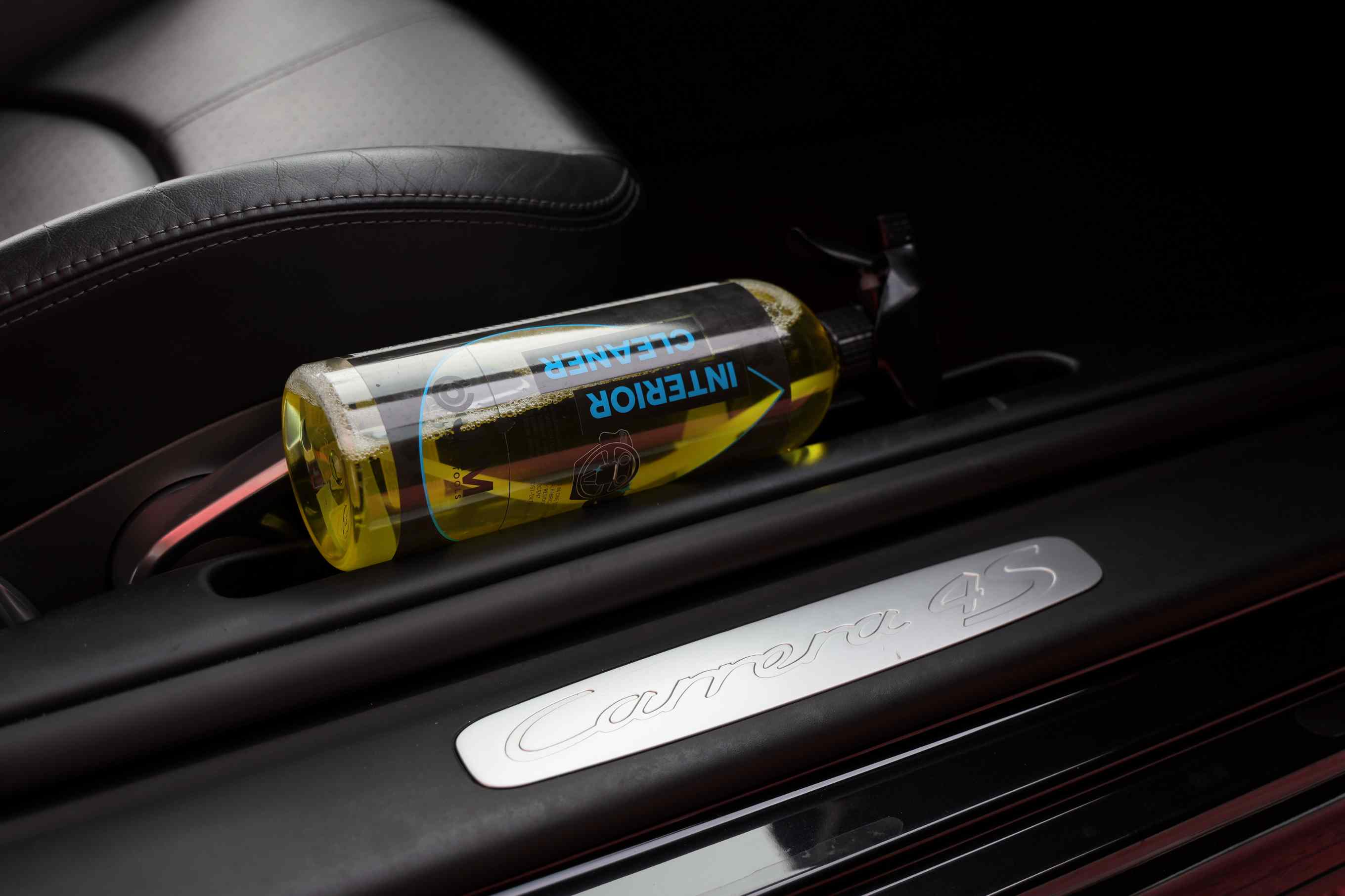 J08045_Interior_Cleaner_mood_911_LS_2