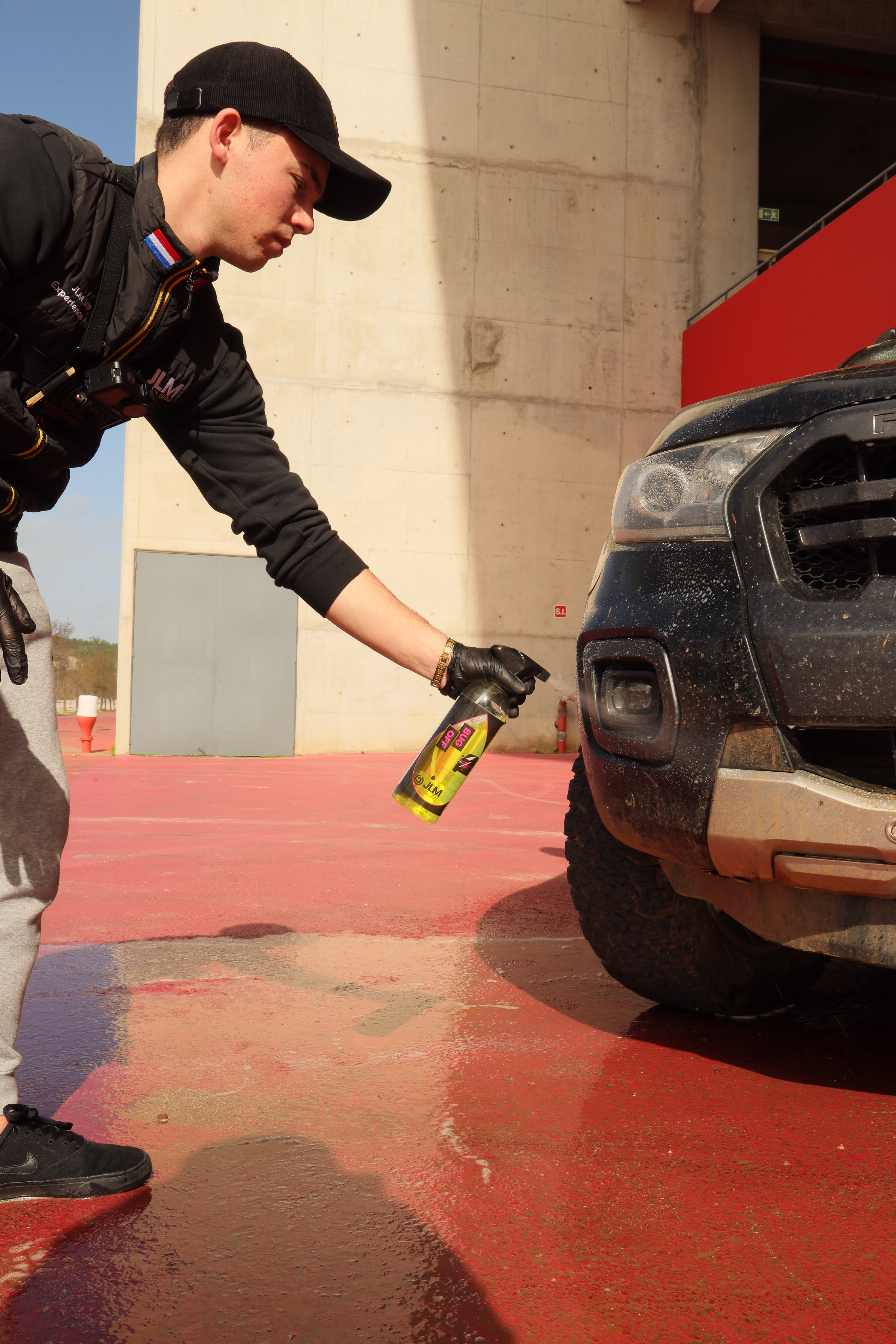 J08050_Bug_Off_application_pickup_Portimao_PO