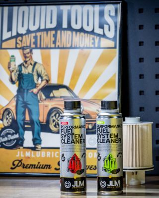 🔧 Zvýšená spotreba? Kolísanie otáčok? Slabší výkon? Použi pred výmenou palivového filtra.🚗💨 👉 JLM Performance Fuel System...